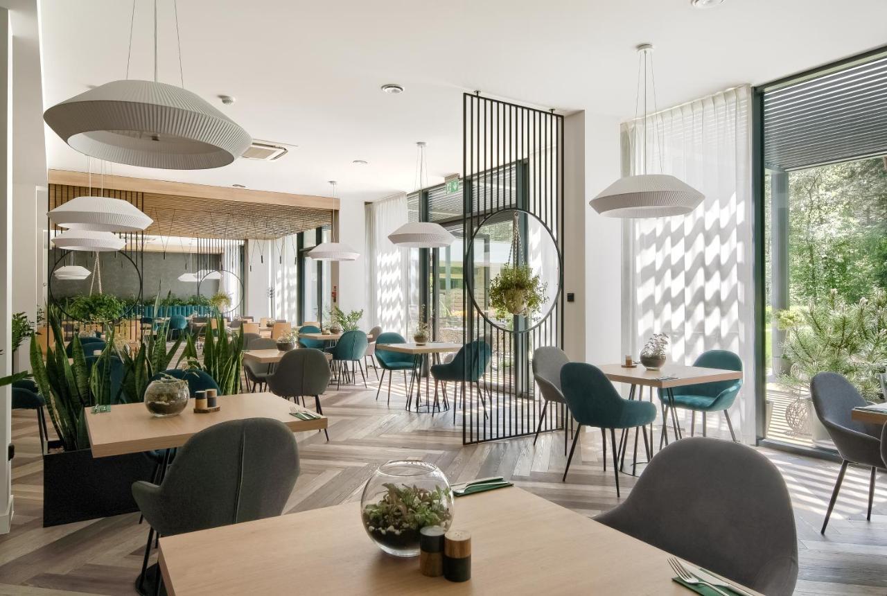 Szumy Park Hotel & Restaurant Susiec Exterior photo